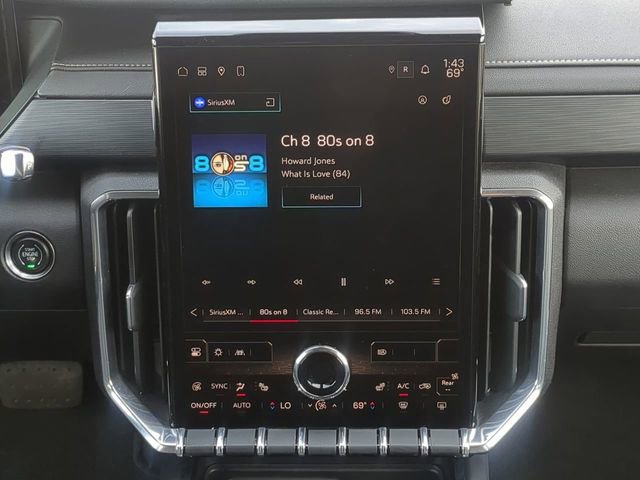 Used 2024 GMC Acadia Elevation image 22