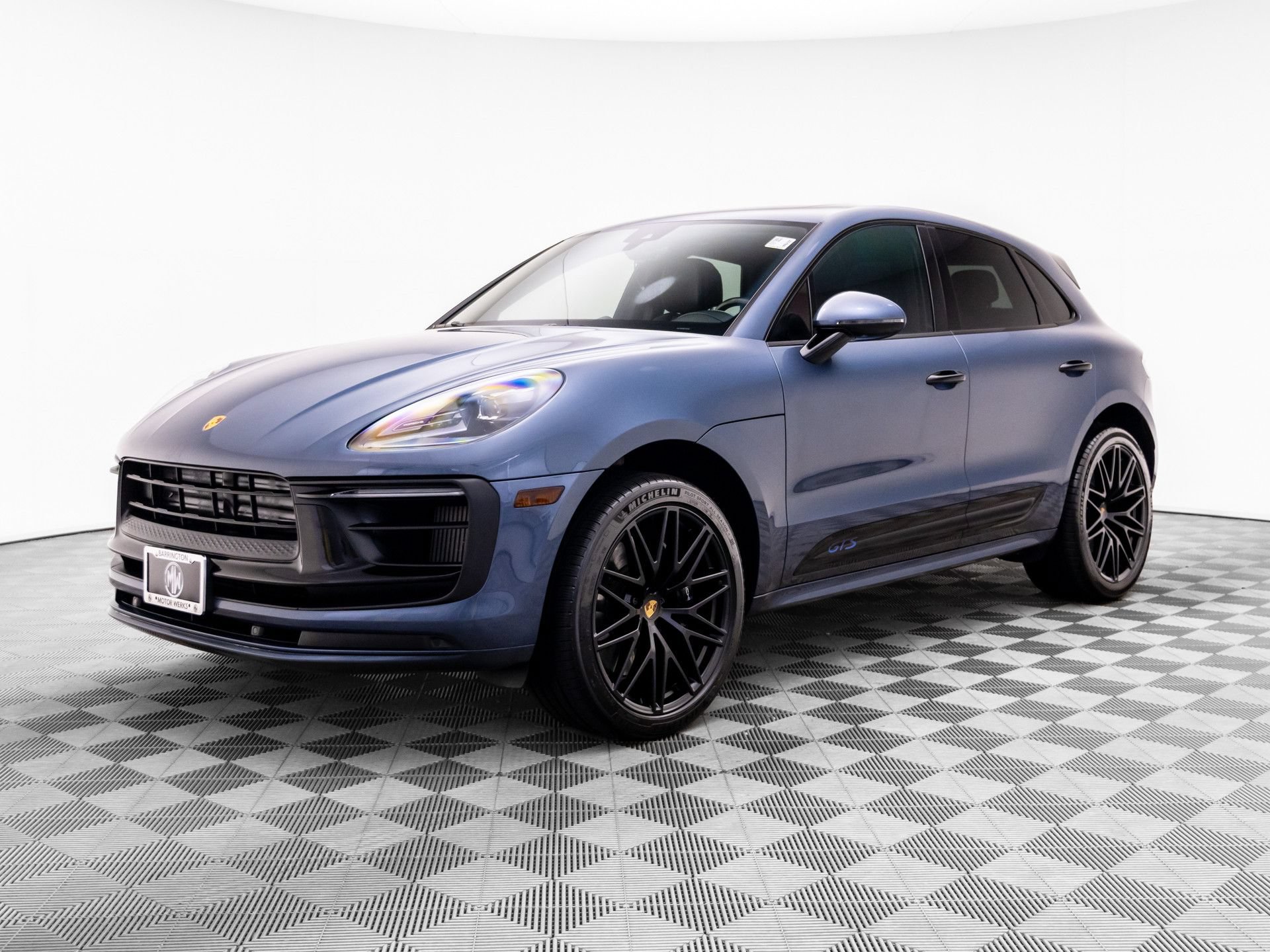 Certified 2022 Porsche Macan GTS AWD/4WD image 1