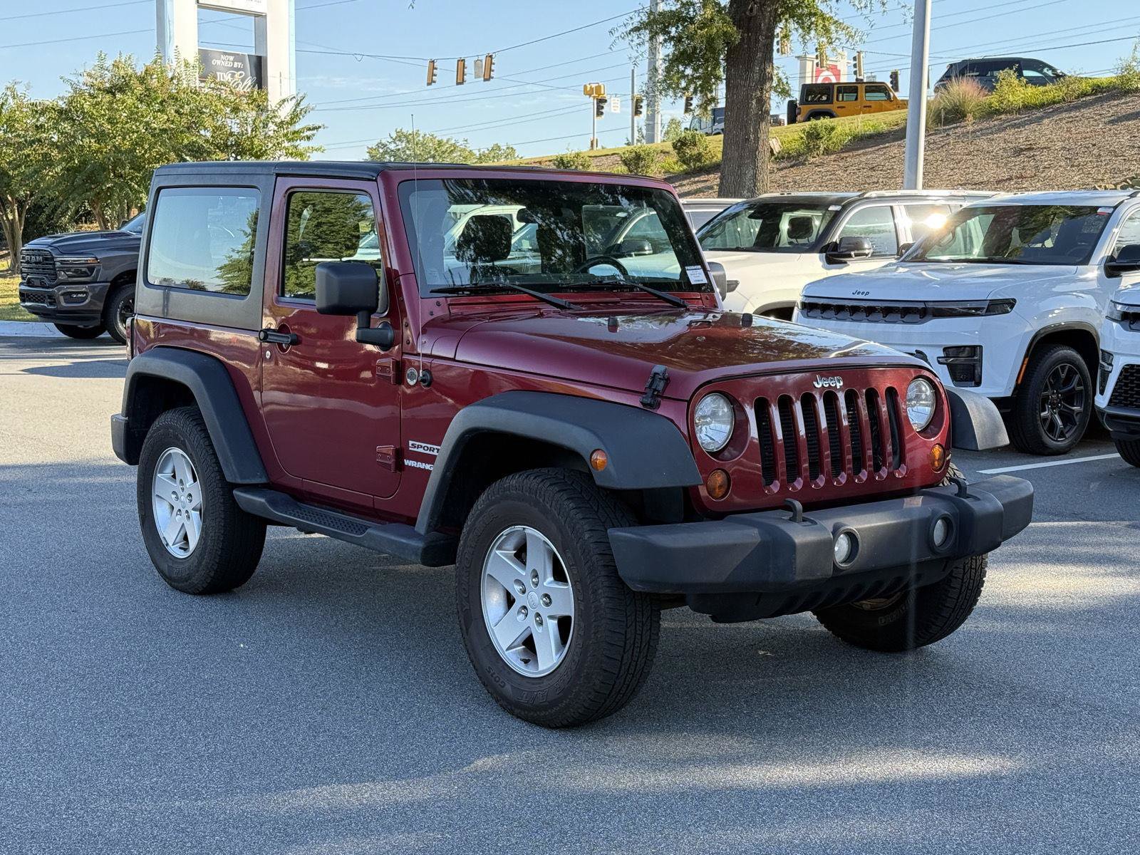 Used 2013 Jeep Wrangler Sport AWD/4WD image 7