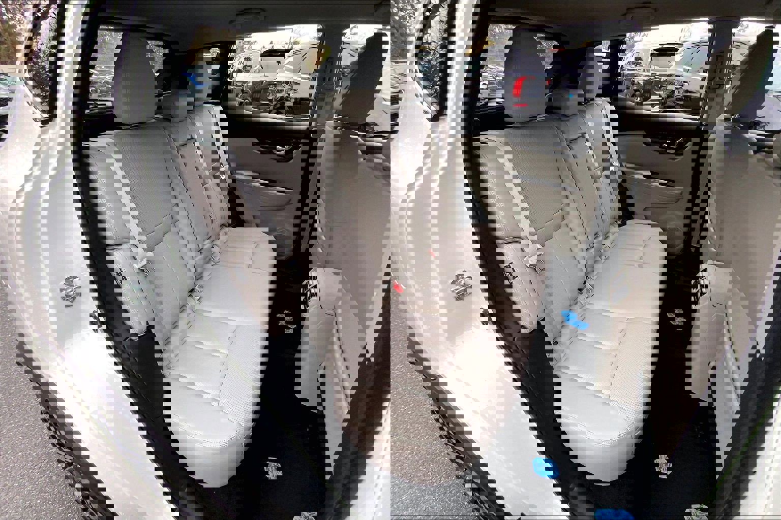 Used 2022 Nissan Rogue Sport SL image 29