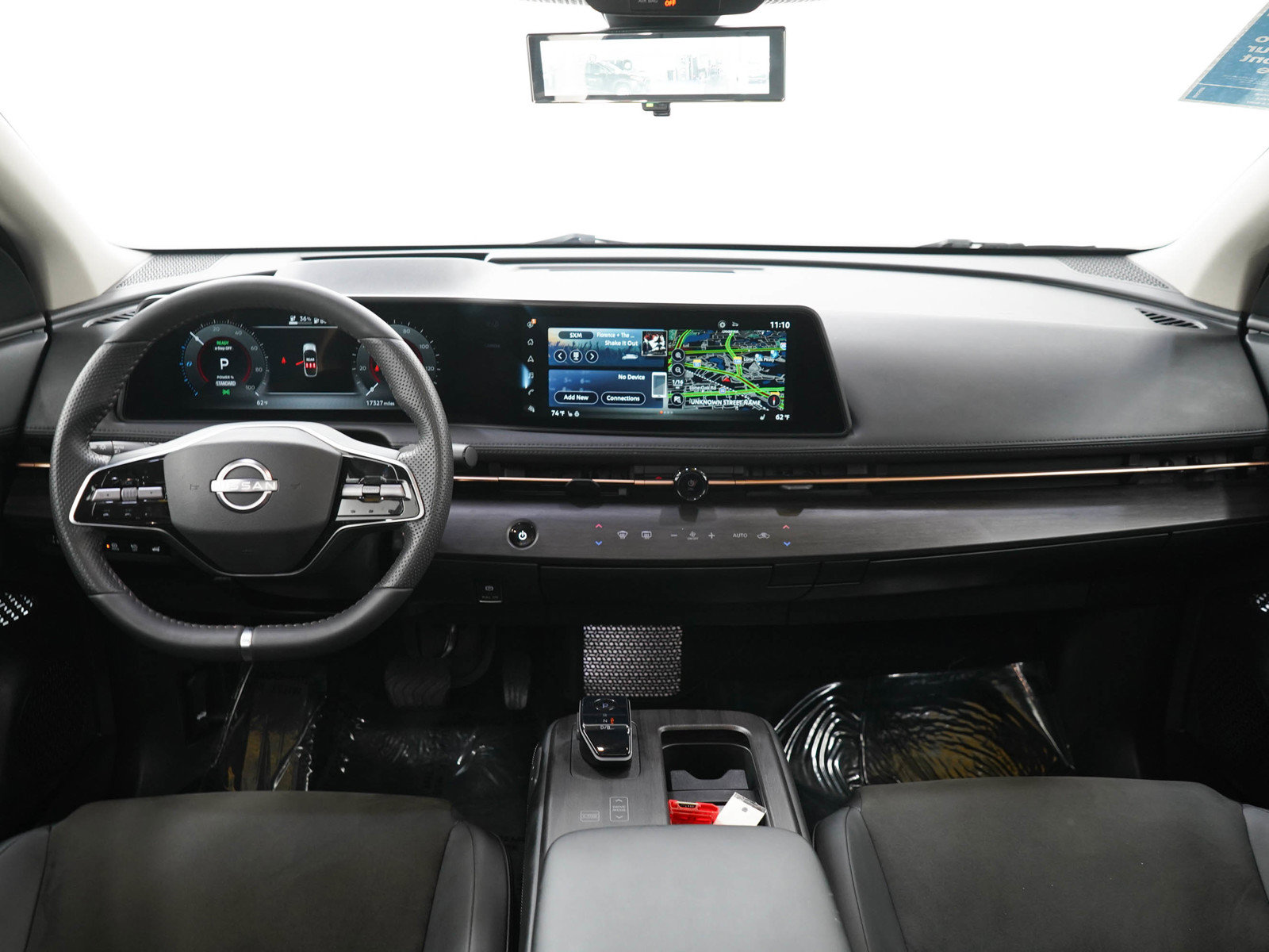 Used 2025 Nissan Ariya AWD image 17