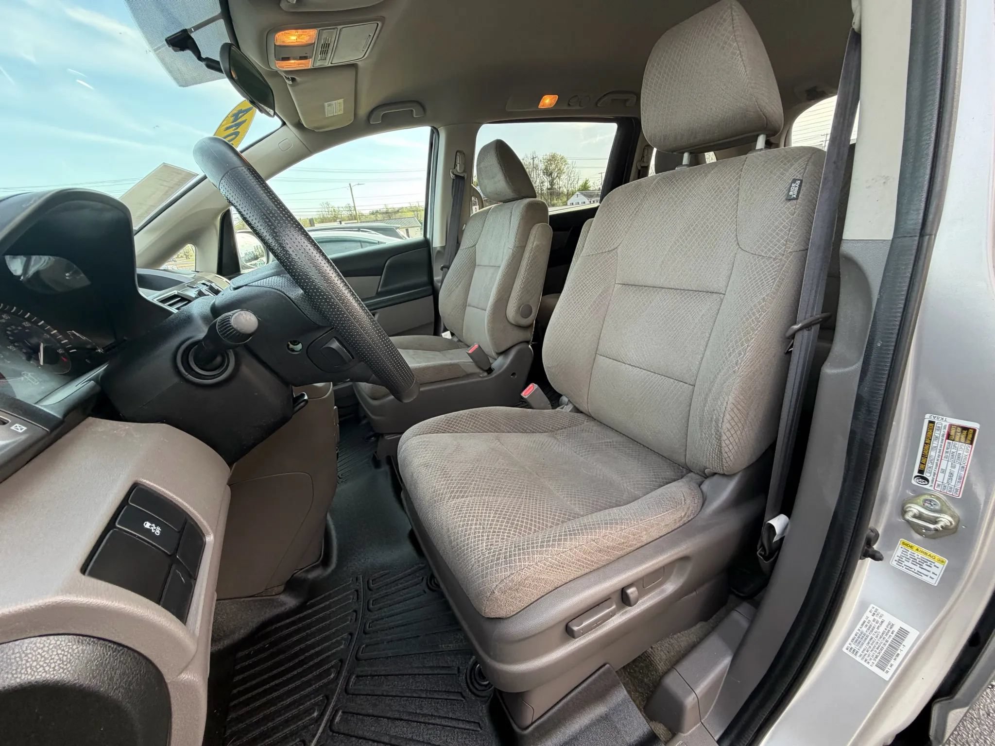 Used 2014 Honda Odyssey LX image 23