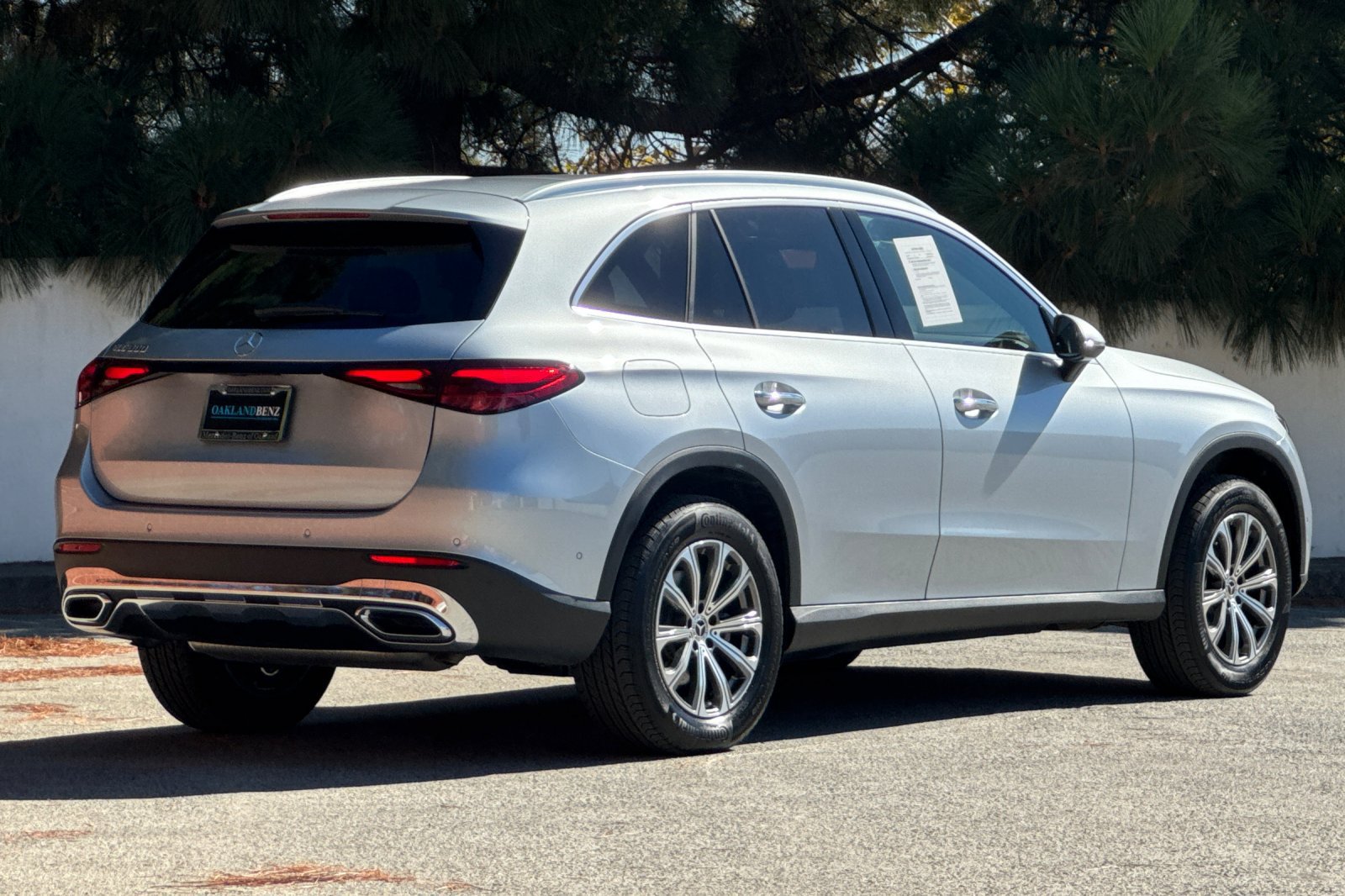 Certified 2024 Mercedes-Benz GLC 300 image 4