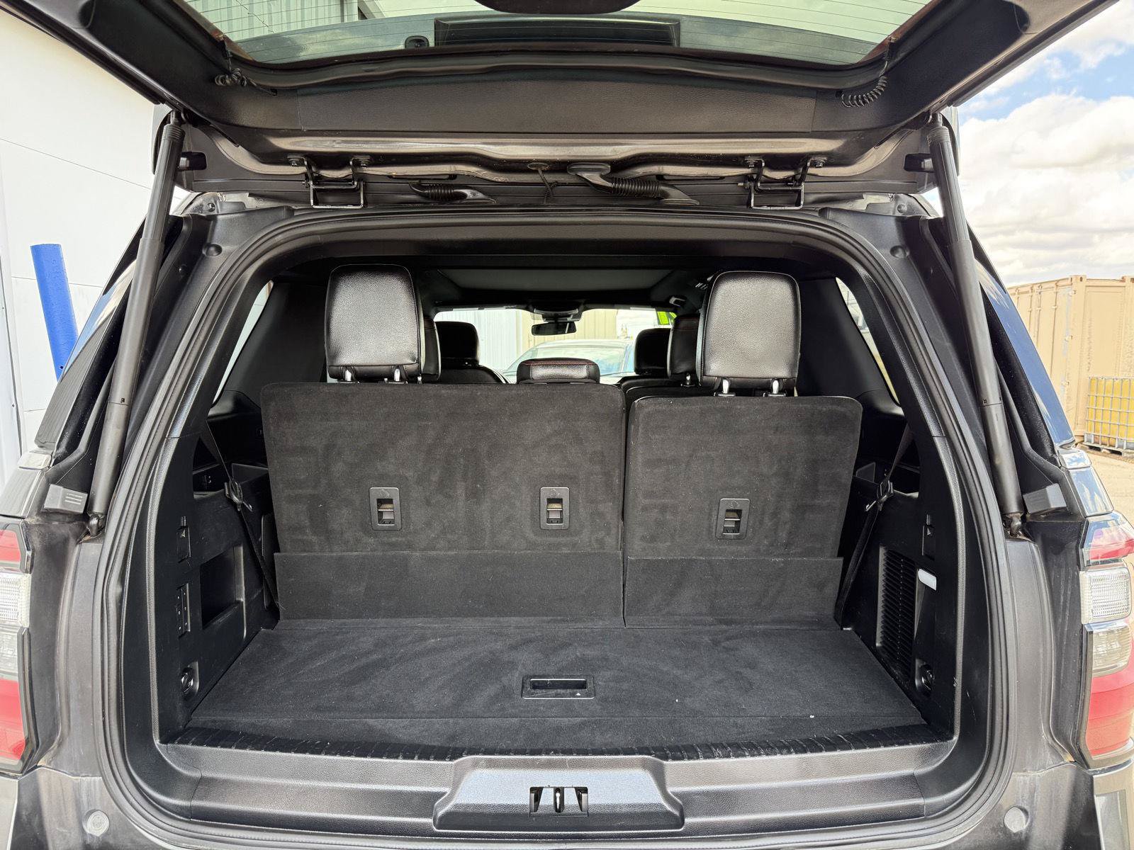 Used 2021 Ford Expedition Limited AWD/4WD image 37