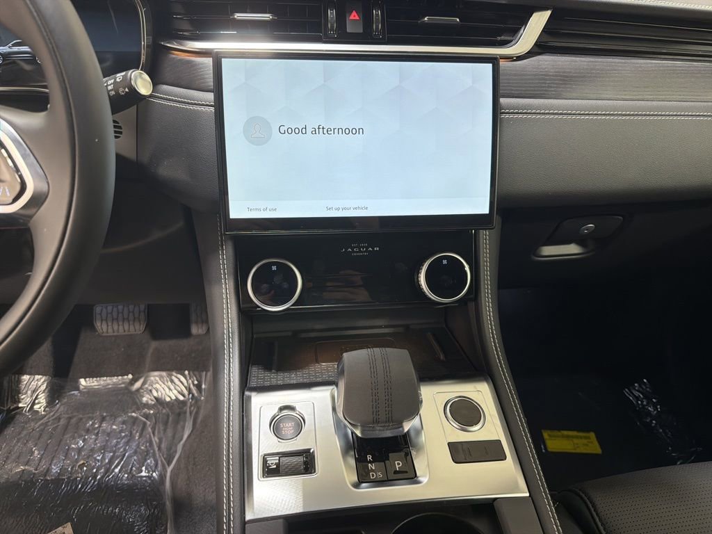 New 2026 Jaguar F-PACE R-Dynamic S image 16