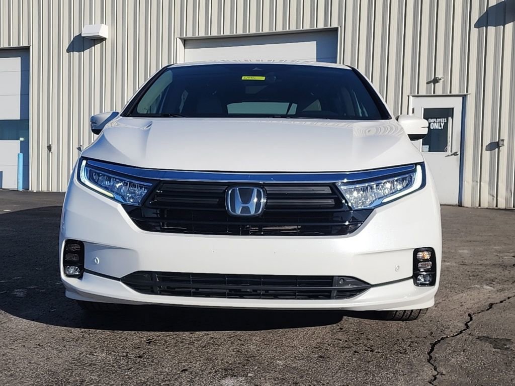 Used 2023 Honda Odyssey Touring image 2