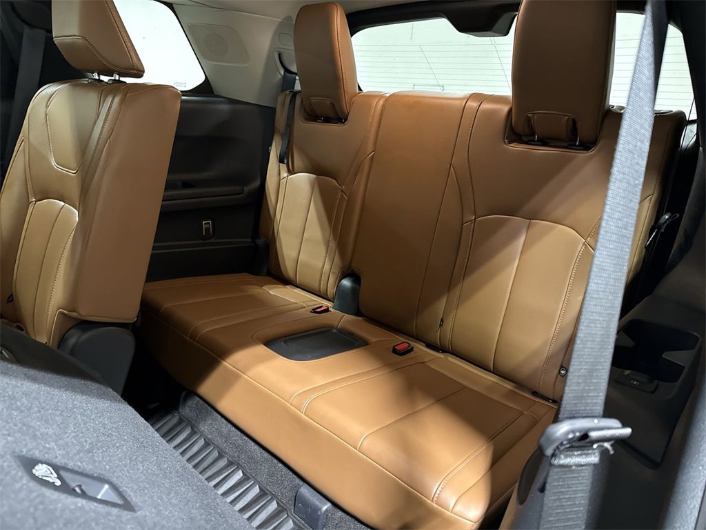 Used 2023 INFINITI QX60 Sensory w/ Vision Package image 31