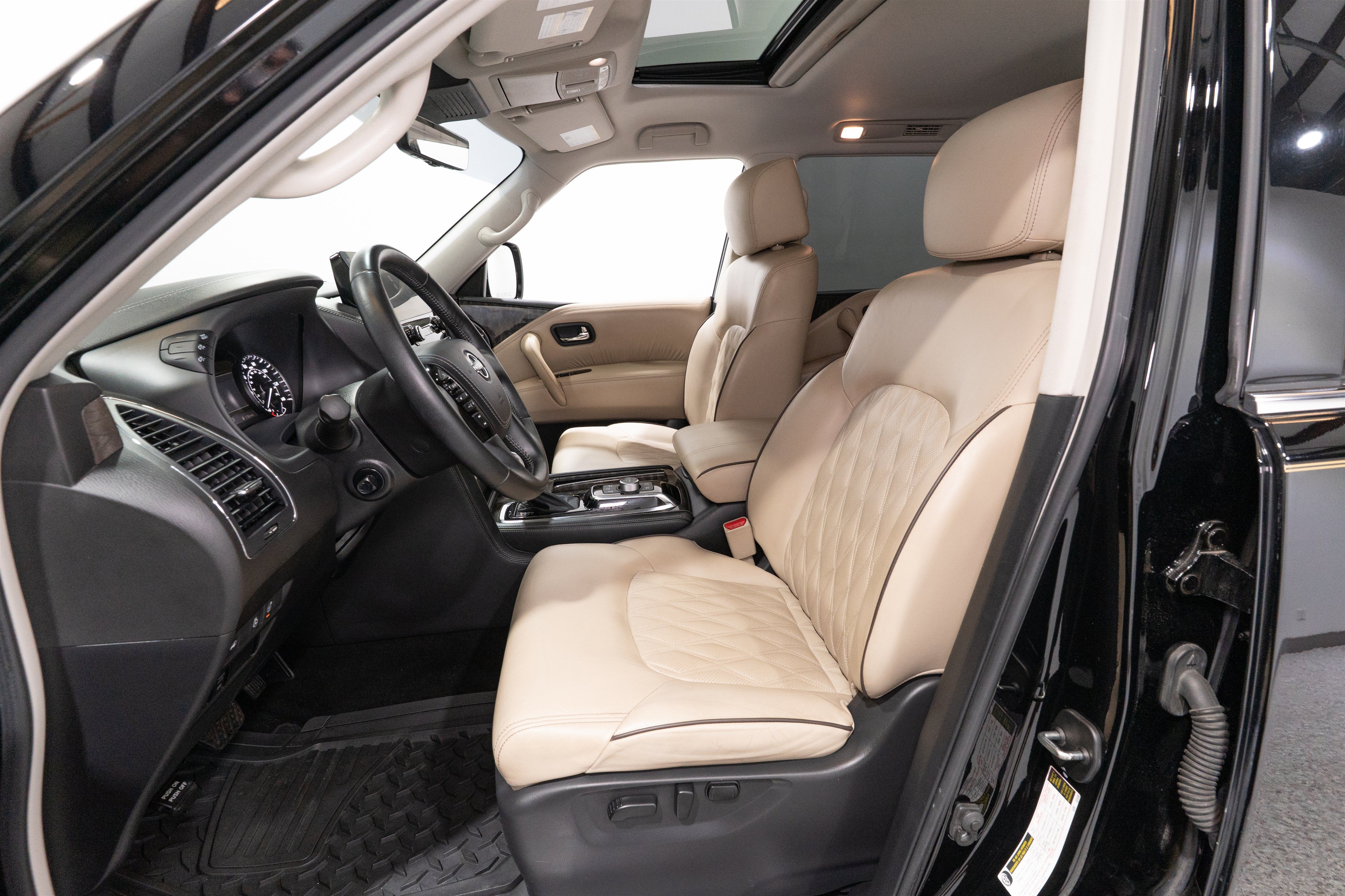 Used 2022 Nissan Armada Platinum RWD image 16