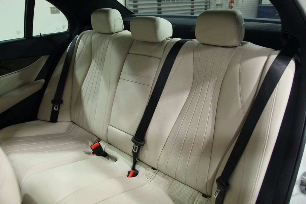 Certified 2023 Mercedes-Benz E 350 4MATIC Sedan image 33