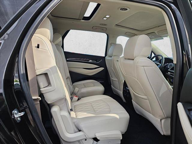 Used 2023 Buick Enclave Avenir w/ Avenir Technology Package FWD image 18