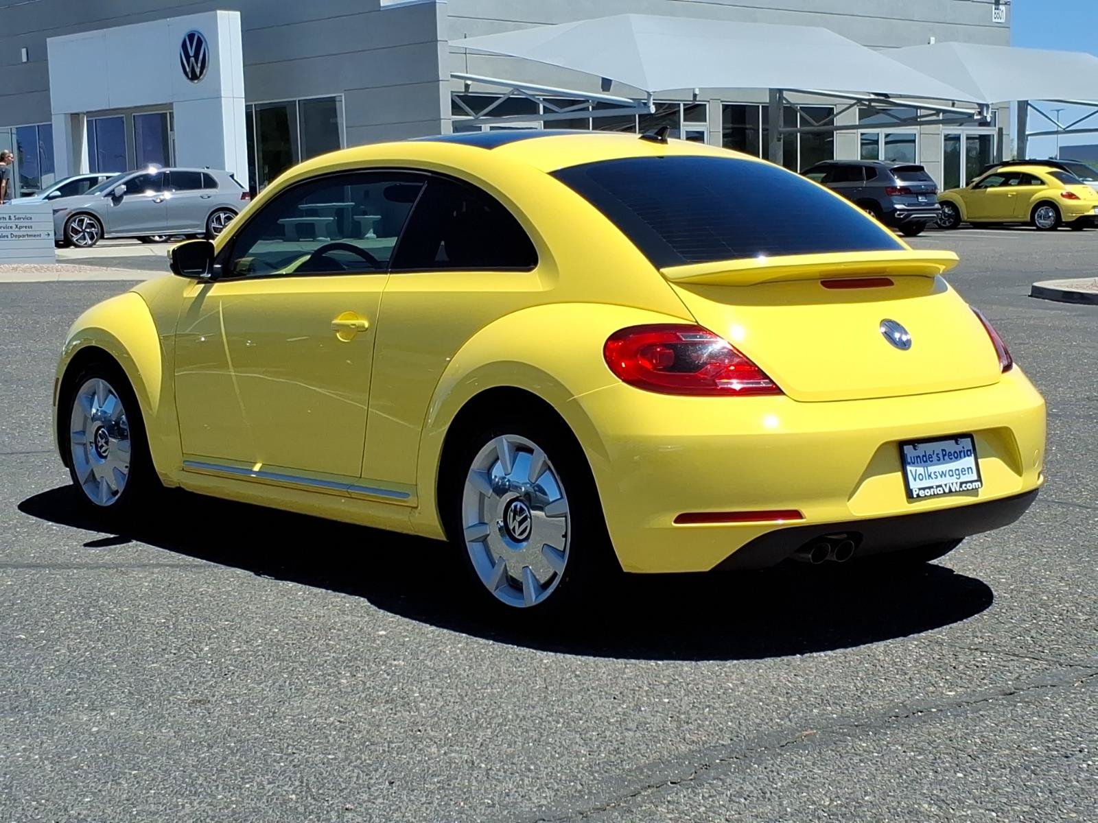 Used 2012 Volkswagen Beetle 2.5 FWD image 5