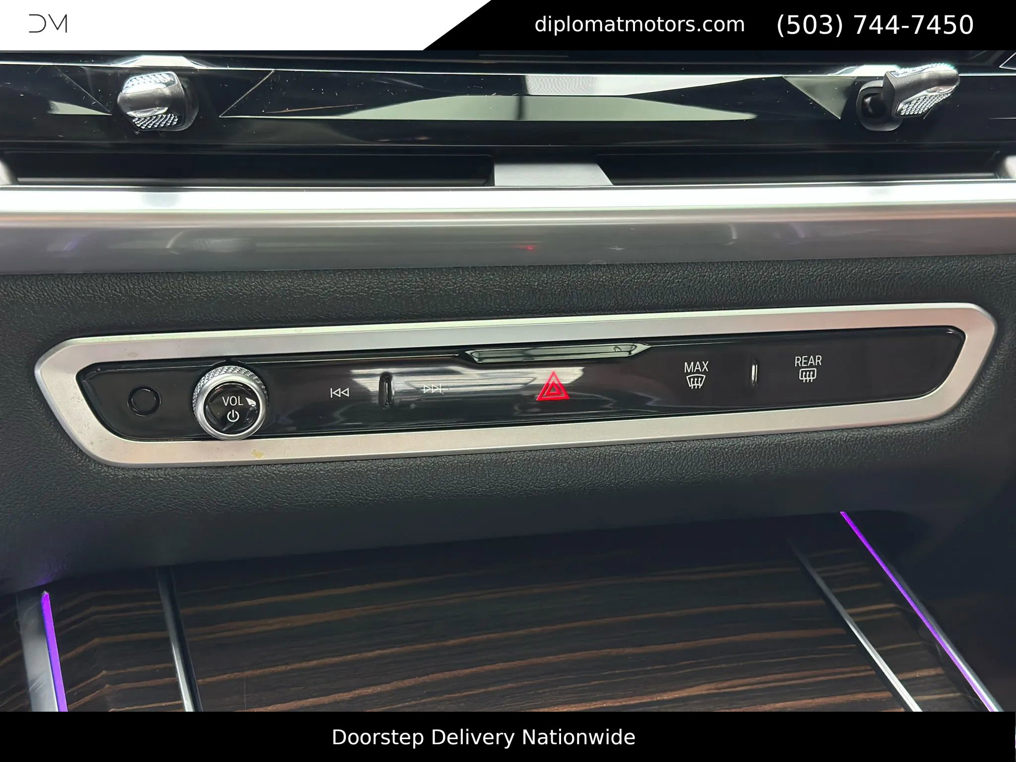 Used 2024 BMW X7 M60i w/ Executive Package image 30