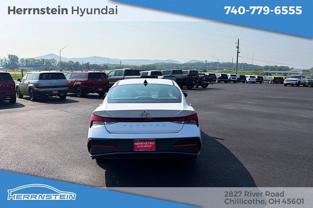Used 2024 Hyundai Elantra SEL FWD image 20