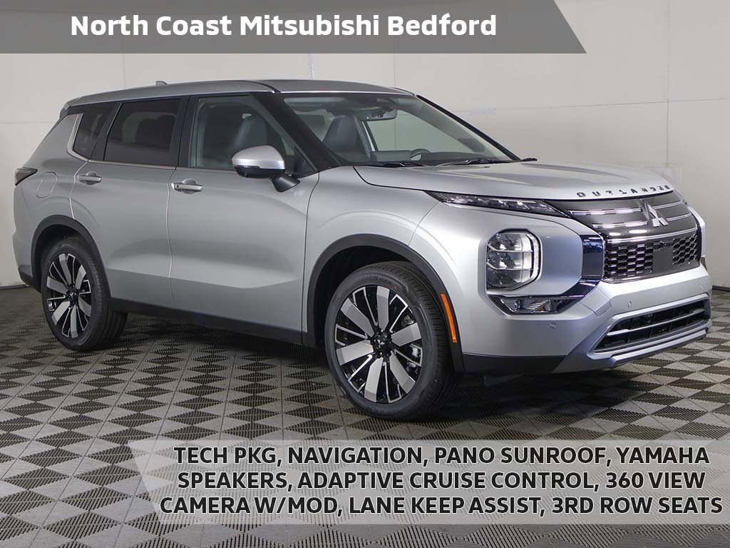 New 2025 Mitsubishi Outlander SE image 1