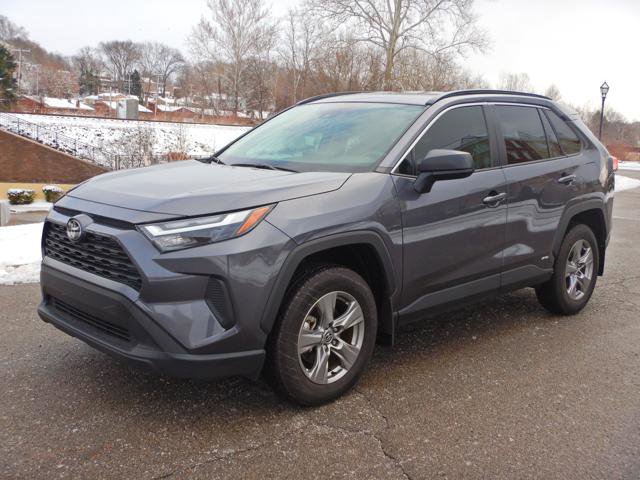 Used 2025 Toyota RAV4 LE image 1