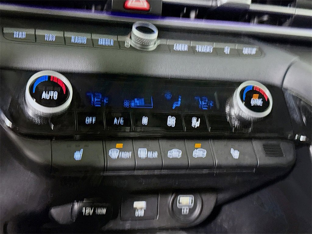 Certified 2022 Hyundai Elantra Limited w/ Cargo Package image 10