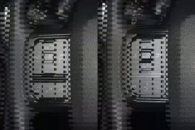 Used 2025 Ford F550 4x4 Crew Cab Super Duty image 26