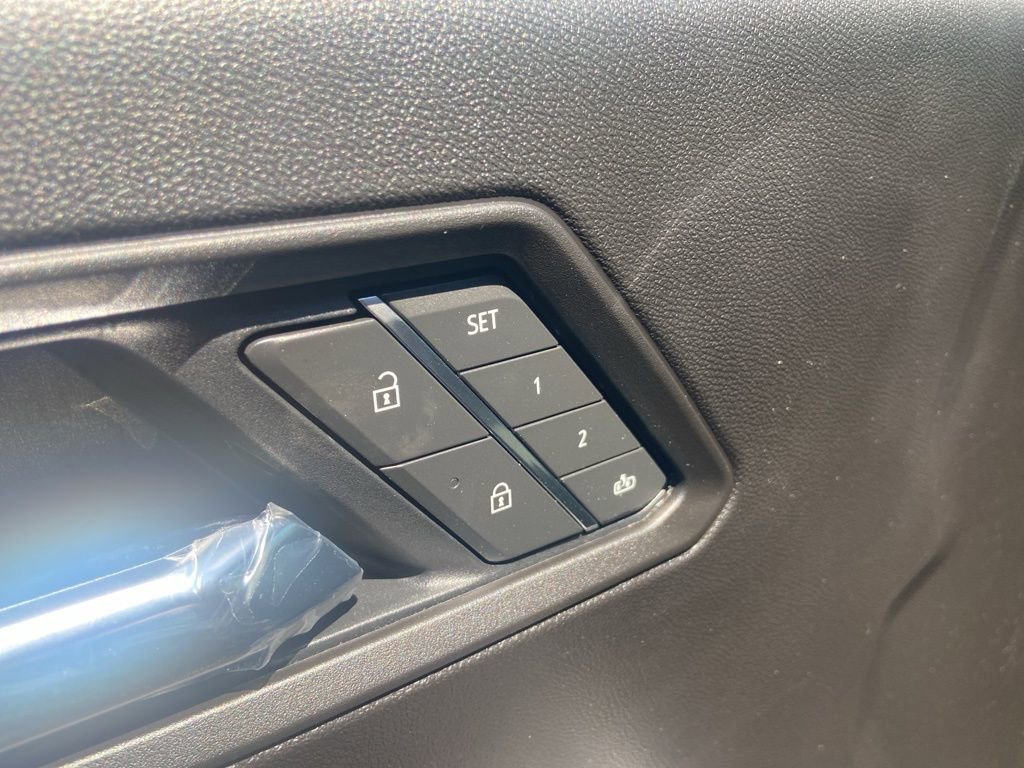 New 2025 Chevrolet Colorado ZR2 w/ Technology Package image 8