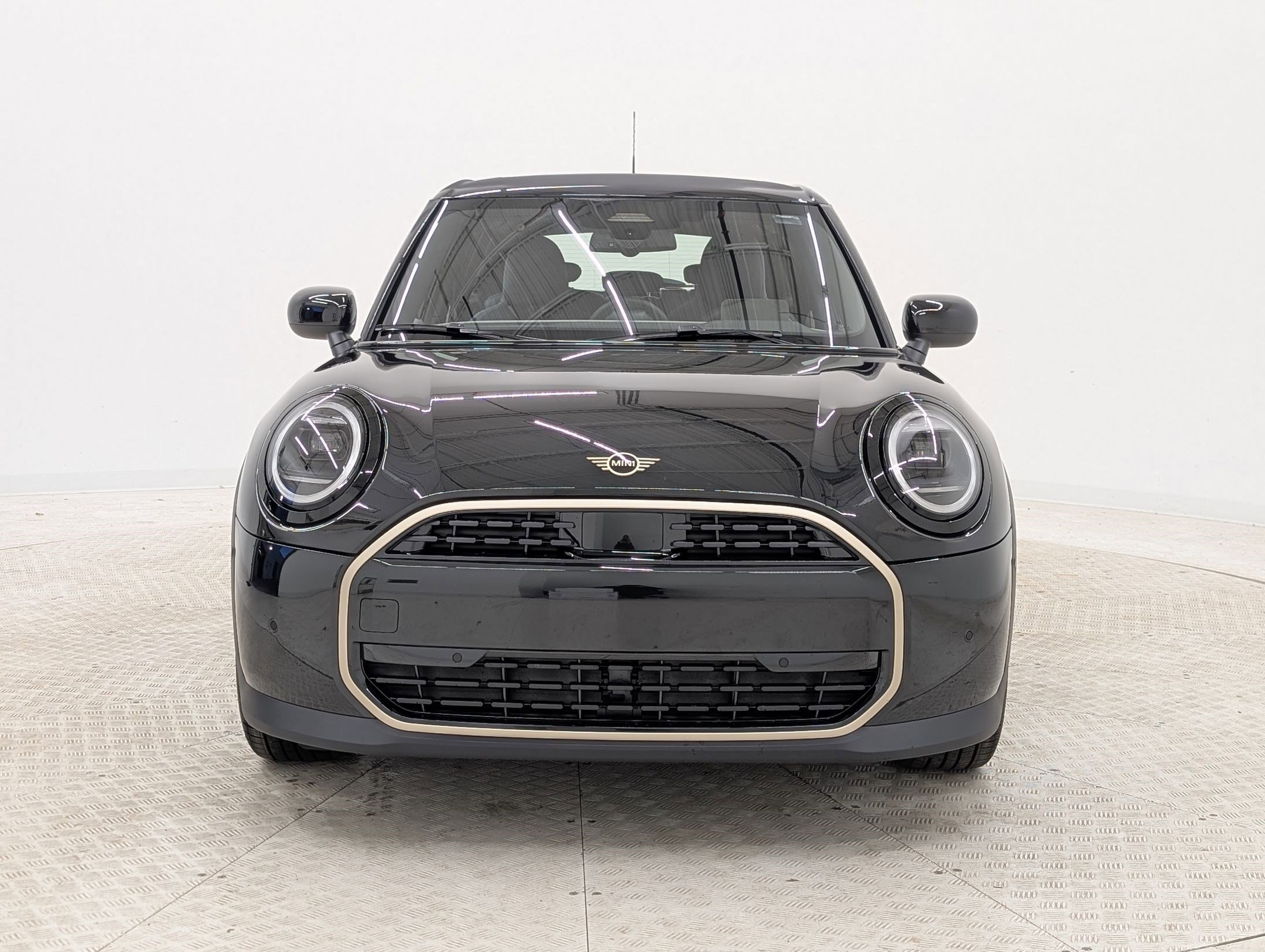 New 2026 MINI Cooper 4-Door Hardtop FWD image 6