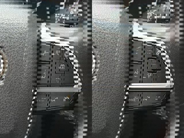 Used 2022 Toyota Highlander XLE image 15