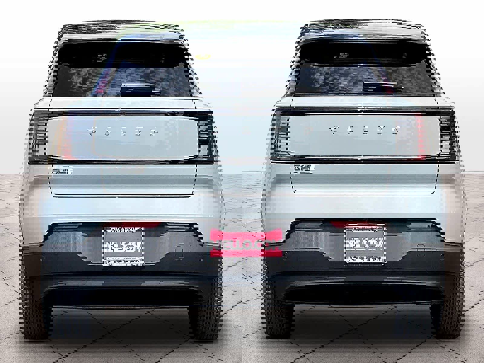 New 2026 Volvo EX30 Ultra w/ Climate Package image 6