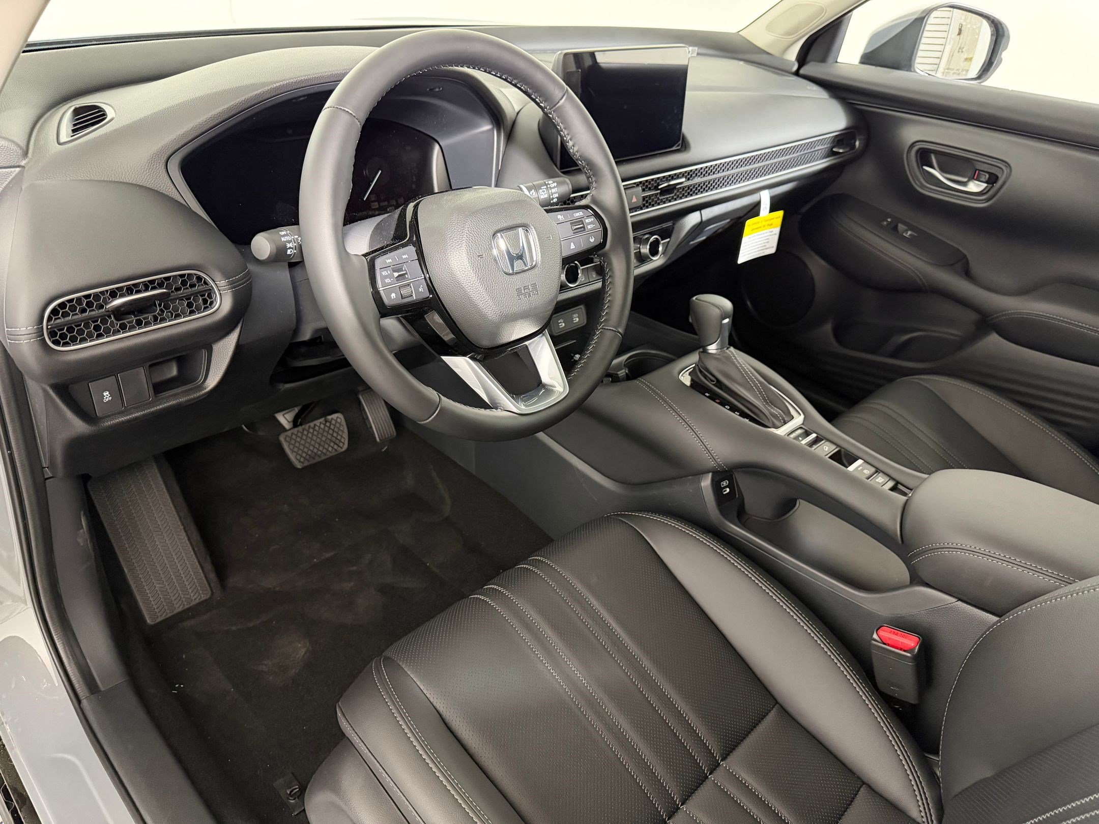New 2026 Honda HR-V EX-L image 3