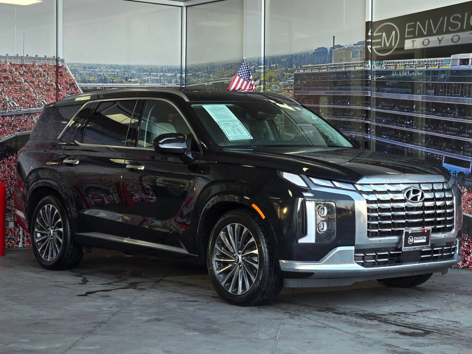 Used 2024 Hyundai Palisade Calligraphy FWD image 1