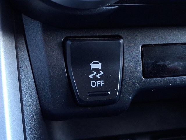 Used 2022 Toyota RAV4 XLE image 24