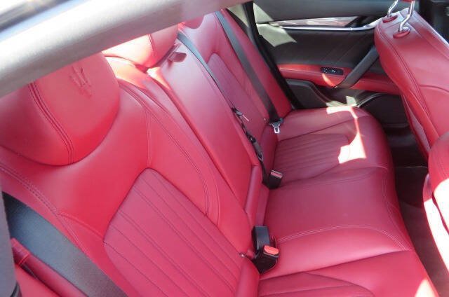 Used 2019 Maserati Ghibli S Q4 AWD/4WD image 25