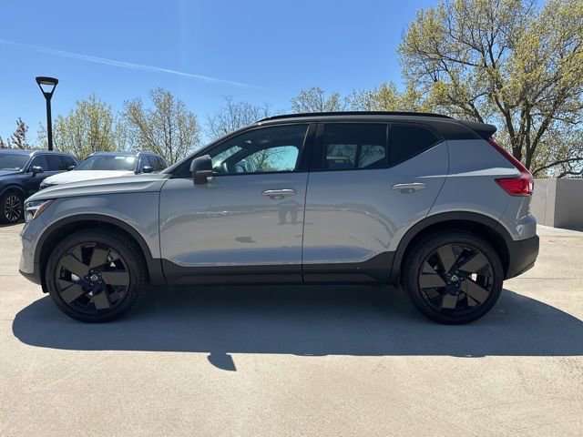 New 2026 Volvo XC40 B5 Ultra w/ Climate Package AWD/4WD image 4