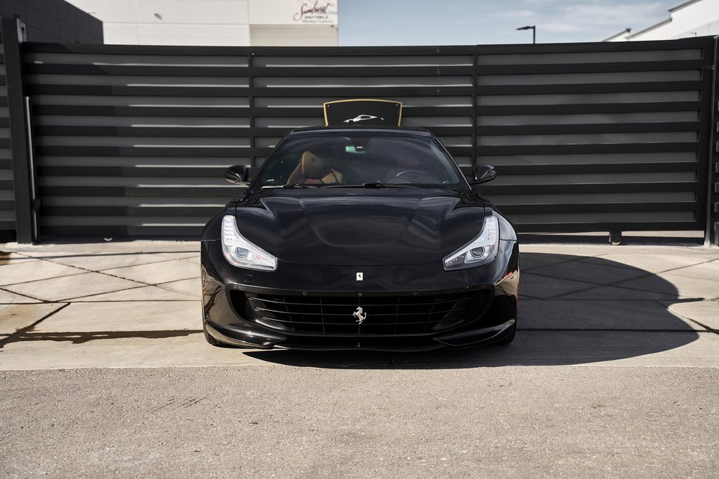 Used 2018 Ferrari GTC4Lusso image 13