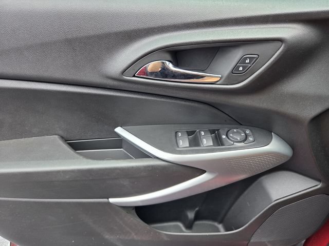 Certified 2024 Chevrolet Trax LS FWD image 16