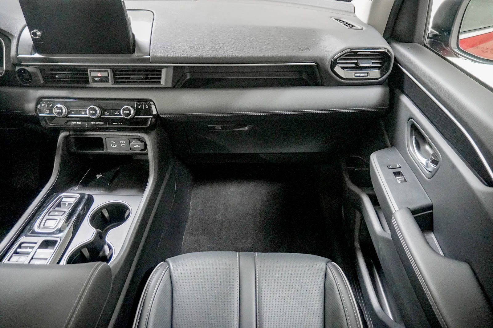 Certified 2025 Honda Pilot Elite image 32