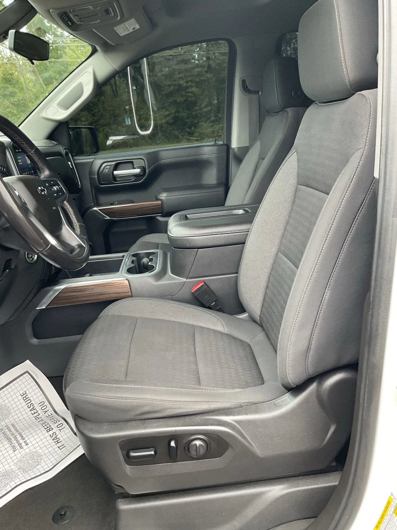 Used 2021 Chevrolet Silverado 1500 LT Trail Boss w/ Convenience Package II image 26