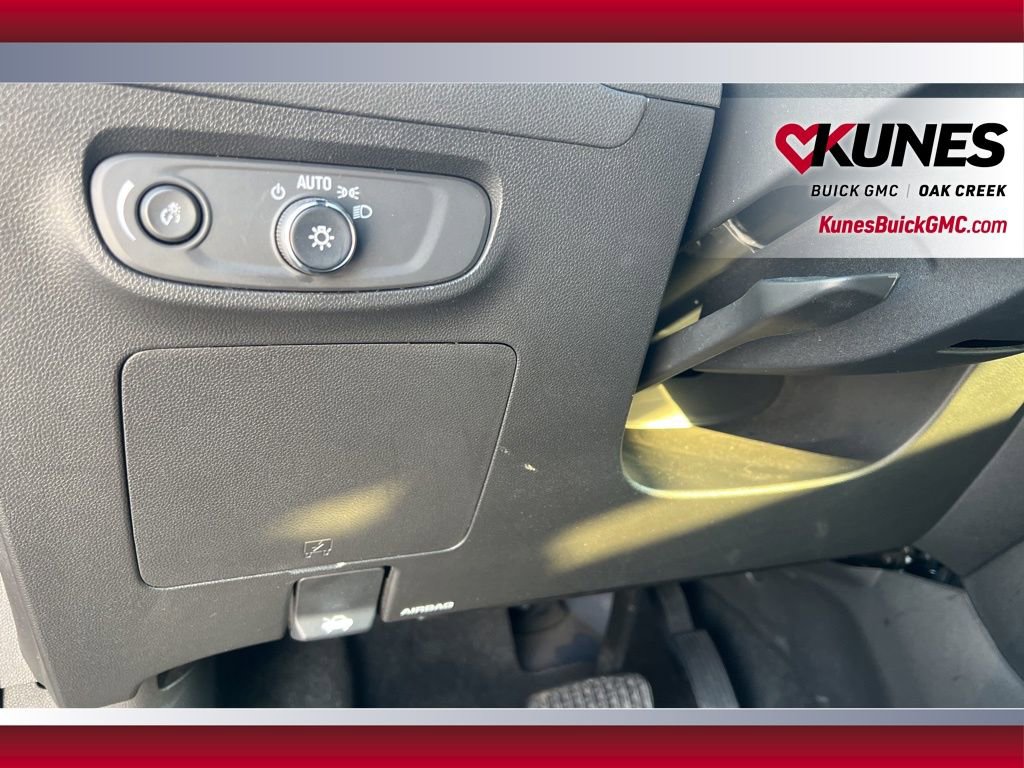 Used 2024 Buick Encore GX Sport Touring image 14