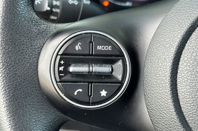 Used 2023 Kia Soul LX w/ LX Technology Package image 25