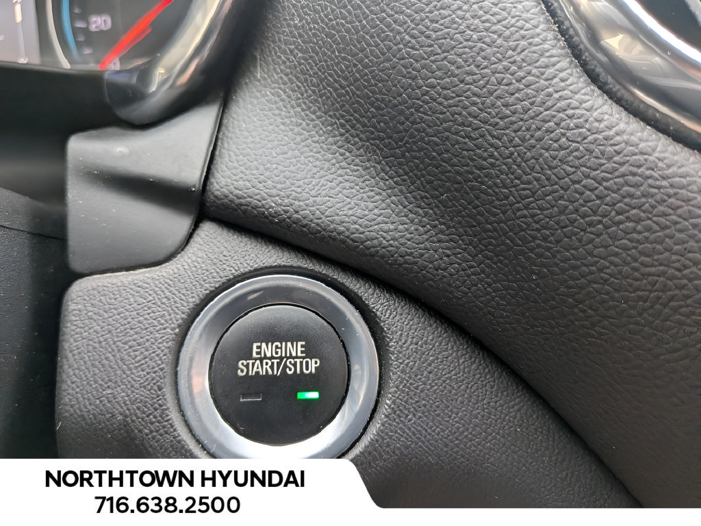 Used 2021 Chevrolet Equinox LT FWD image 17