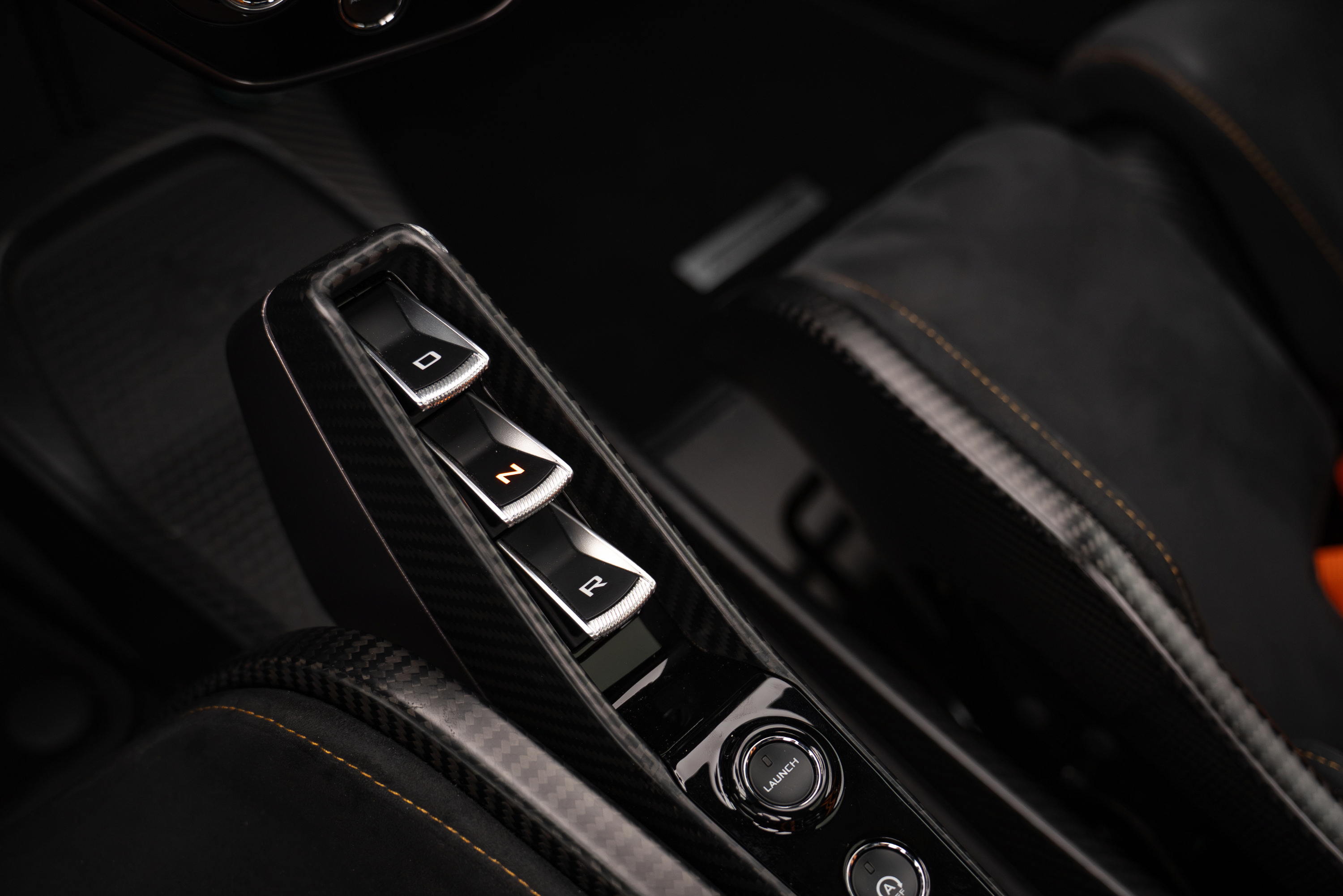 Used 2019 McLaren Senna RWD image 21