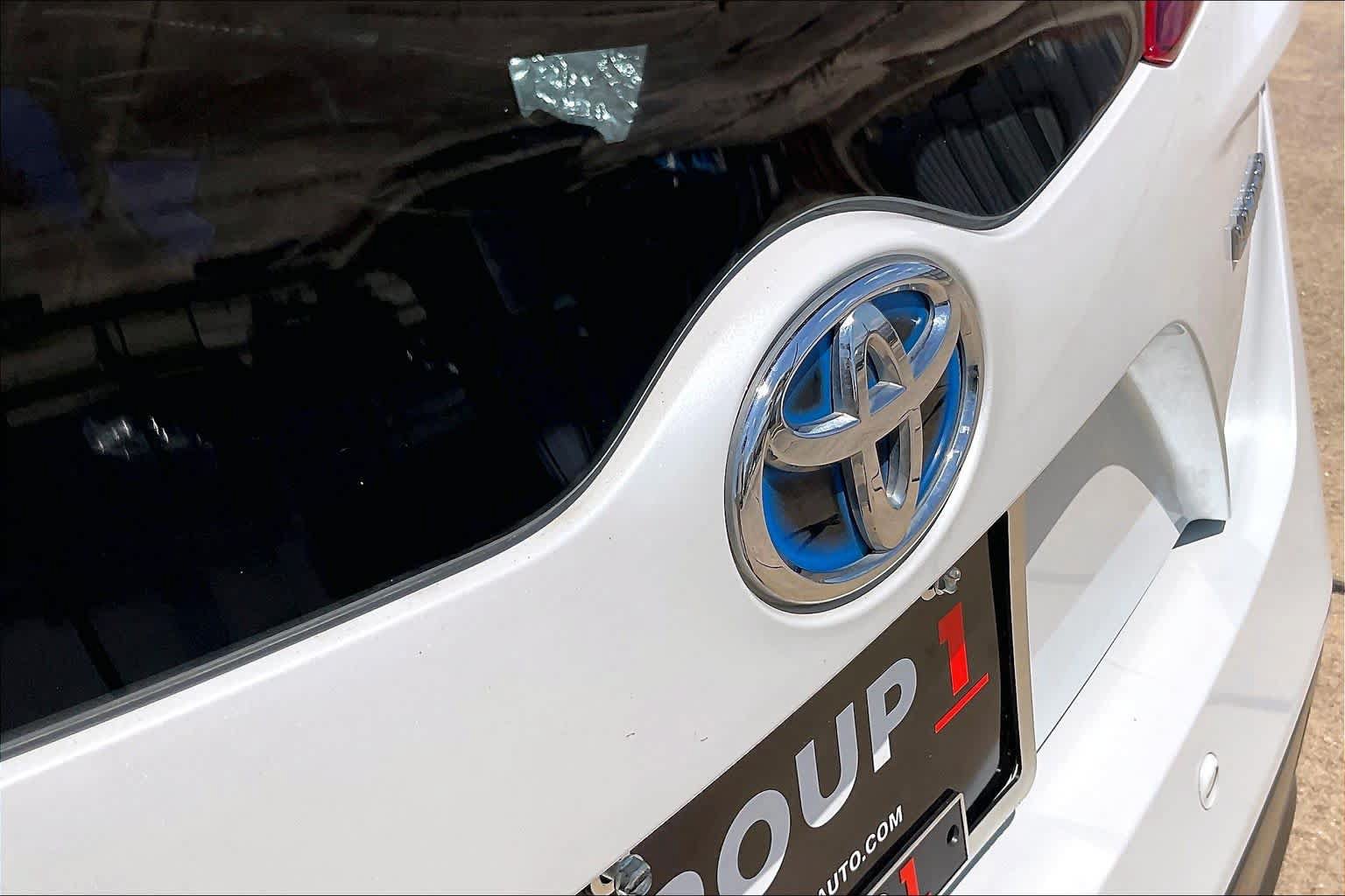 Used 2021 Toyota Prius Prime Limited FWD image 27