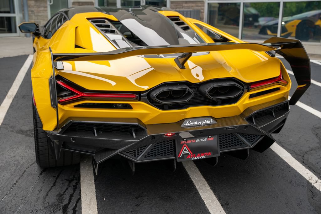Used 2024 Lamborghini Revuelto AWD/4WD image 19