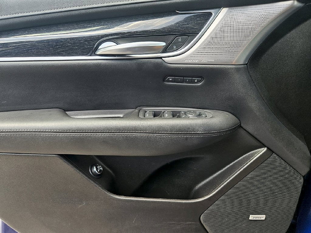 Used 2023 Cadillac XT5 Premium Luxury FWD image 24