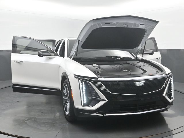 Certified 2024 Cadillac Lyriq Sport w/ LPO, Floor Liner Package AWD/4WD image 54