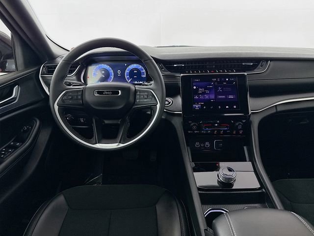 Used 2025 Jeep Grand Cherokee L Altitude image 22