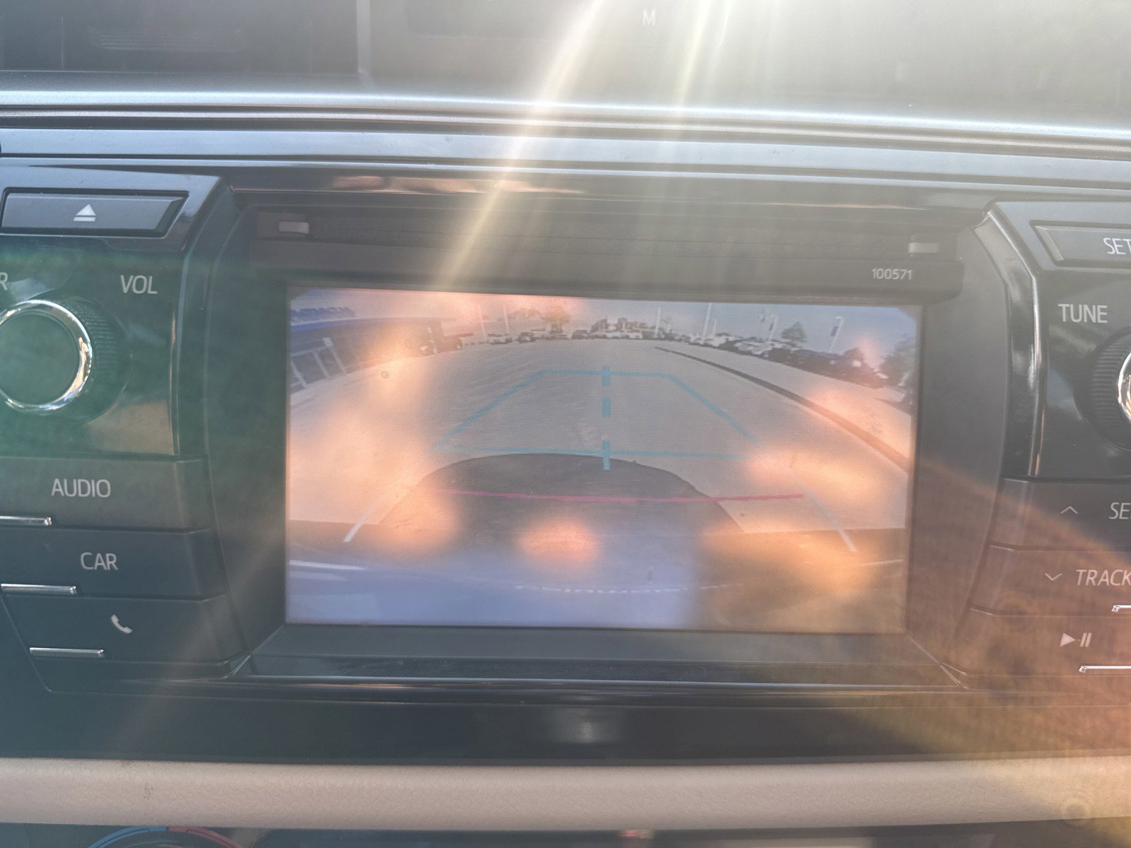 Used 2016 Toyota Corolla LE FWD image 23