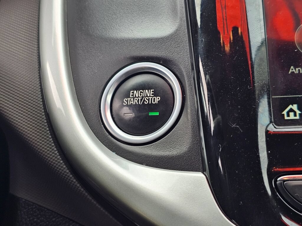 Used 2019 Chevrolet Sonic Premier FWD image 37