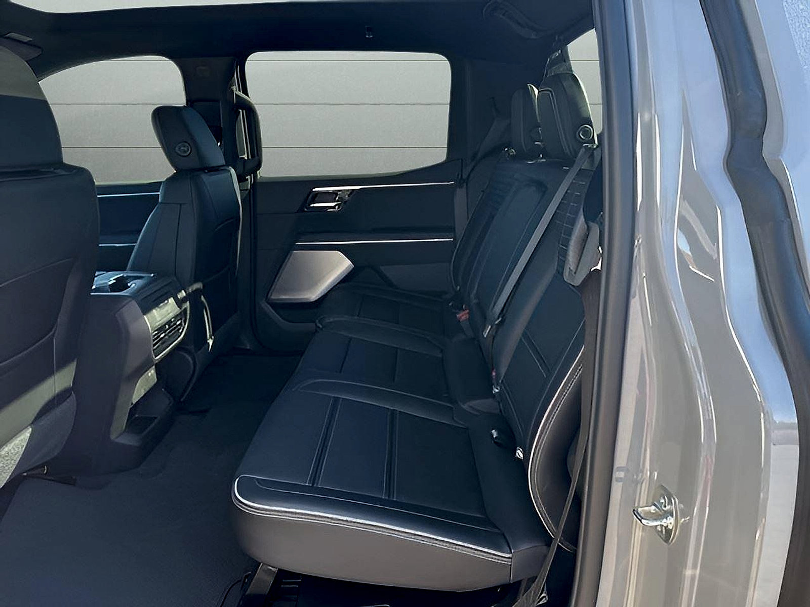 New 2024 GMC Sierra EV Denali AWD/4WD image 12