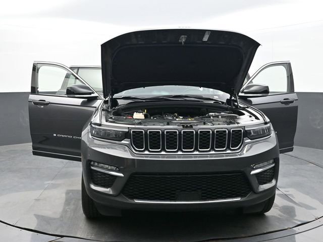 Used 2022 Jeep Grand Cherokee Limited image 61
