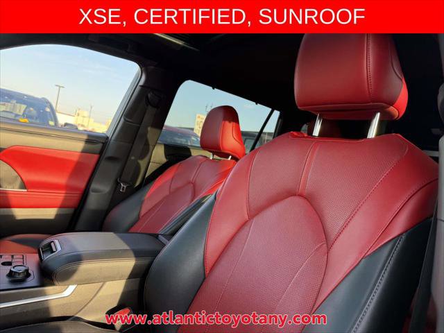 Certified 2024 Toyota Highlander XSE AWD/4WD image 11