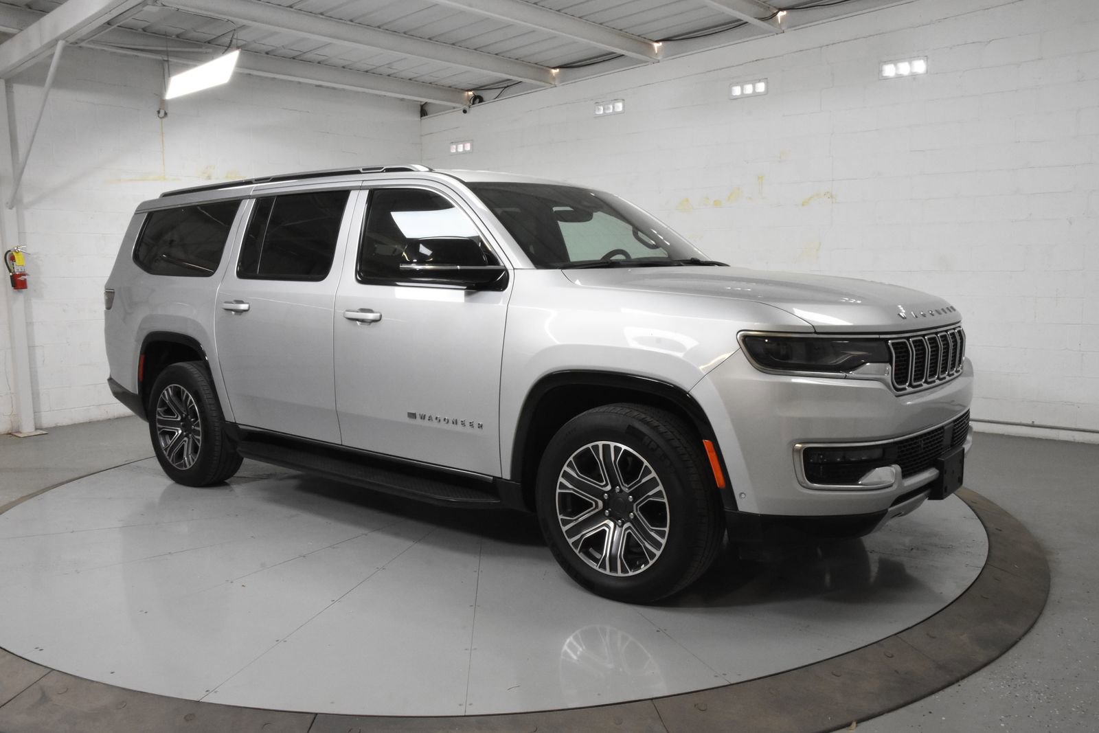 Used 2024 Jeep Wagoneer L Series II