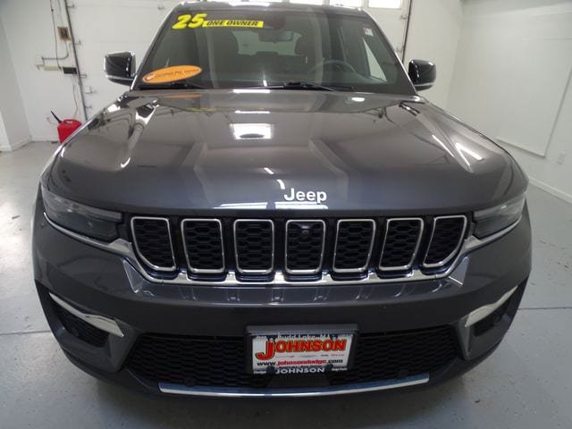 Certified 2025 Jeep Grand Cherokee Limited w/ Luxury Tech Group II AWD/4WD image 27